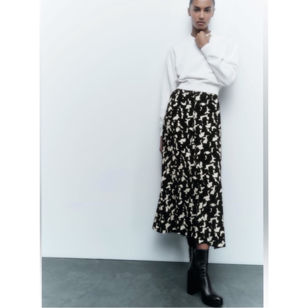 PRINTED MIDI SKIRT